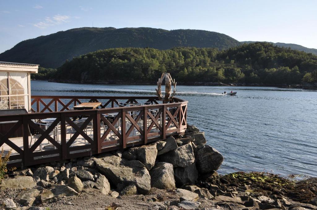 Gulen Dive Resort Dalsøyra Buitenkant foto