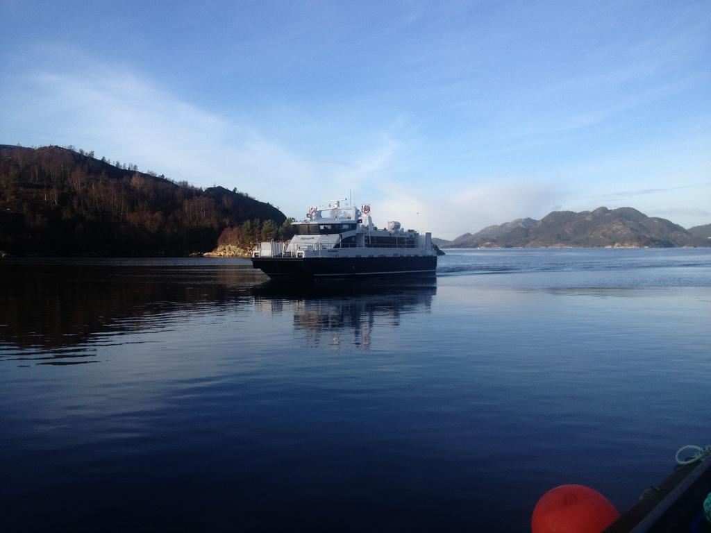 Gulen Dive Resort Dalsøyra Buitenkant foto