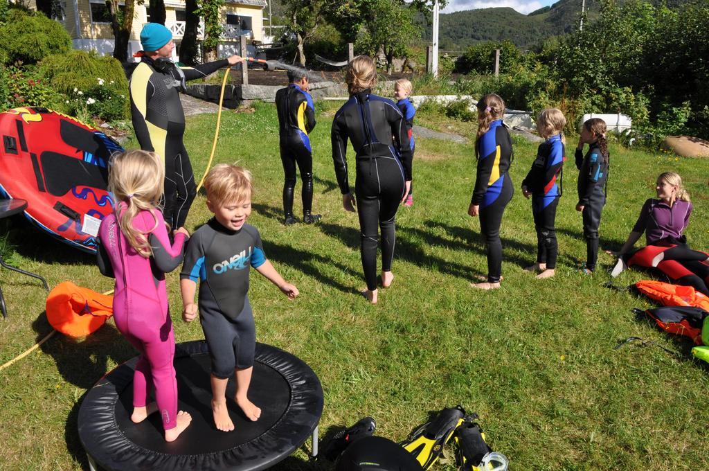 Gulen Dive Resort Dalsøyra Buitenkant foto